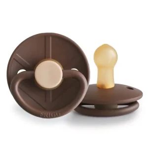 پستانک گرد فریگ لاتکس سایز 0 تا 6 ماه رنگ Bjorn (شکلاتی)