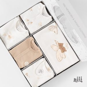 ست بیمارستانی 13 تکه نیلی nili طرح خرس و قو2028